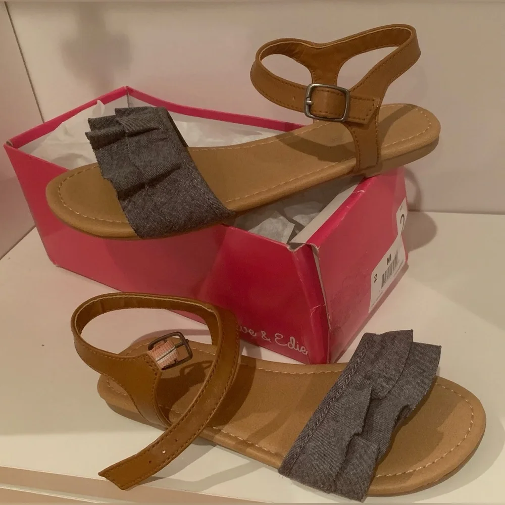 Olive & Edie Girls Denim Chambray Sandal size 2 NEW